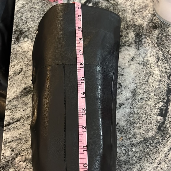 REAL LEATHER NEW ABOVE THE KNEE BOOTS SZ 7.! VINCE CAMUTO - Picture 11 of 11
